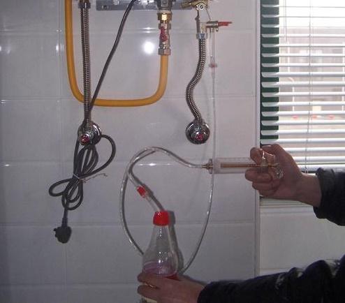 燃气热水器清理水垢的方法，3分钟学会，自己动手不求人
