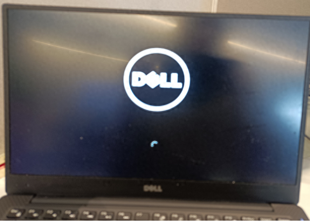Dell 笔记本开机启动需要按两次开机键