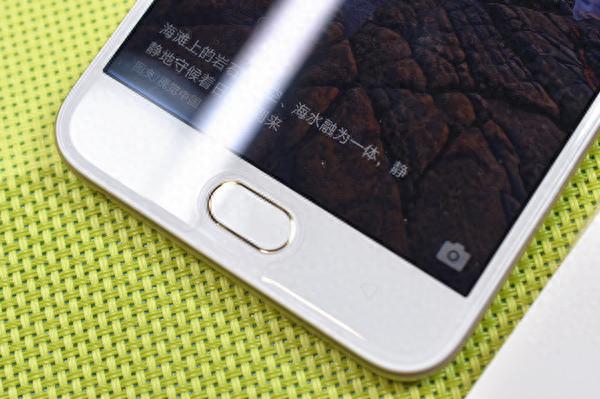OPPOA57：做千元机中最“爱”自拍的手机!