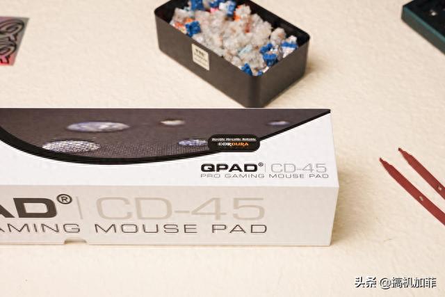 谁能想到鼠标垫都这么可爱，QPAD 萌宠鼠标垫上手