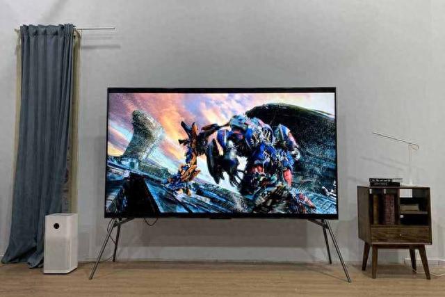 超大屏幕电视越来越流行，98英寸的电视机买哪个品牌比较好？