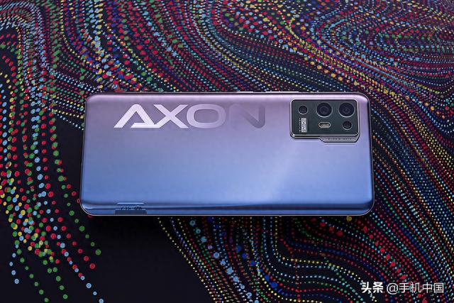 中兴Axon 30 Pro快评：6400万双主摄 影像旗舰大有可为