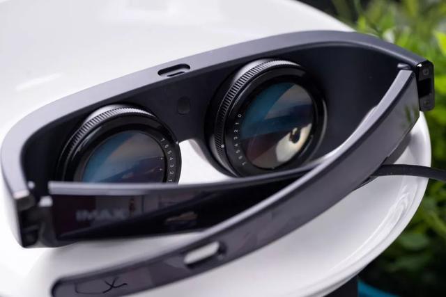 华为VR眼镜Glass评测：软硬件结合的视听盛宴，我被种草了