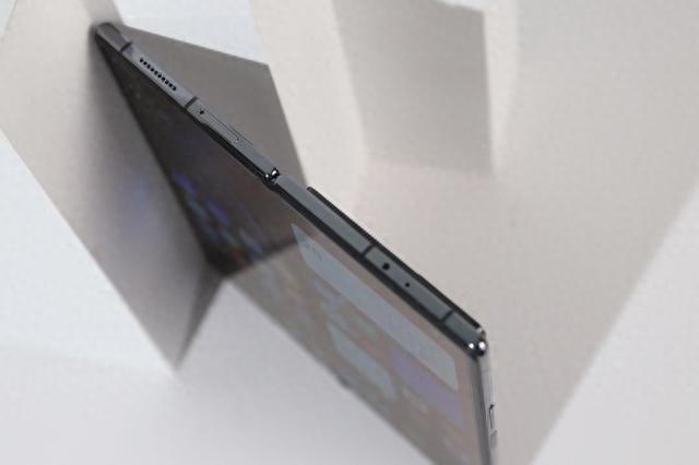 折叠屏产品的一次跨越式突破 Xiaomi MIX Fold 2评测