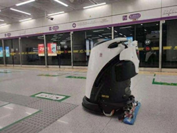 落地多个城市地铁，高仙商用清洁机器人助力公区清洁