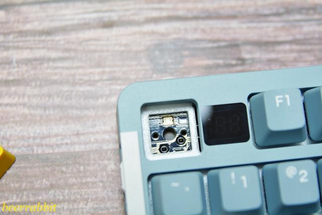 Z强手感 达尔优A98三模机械键盘评测