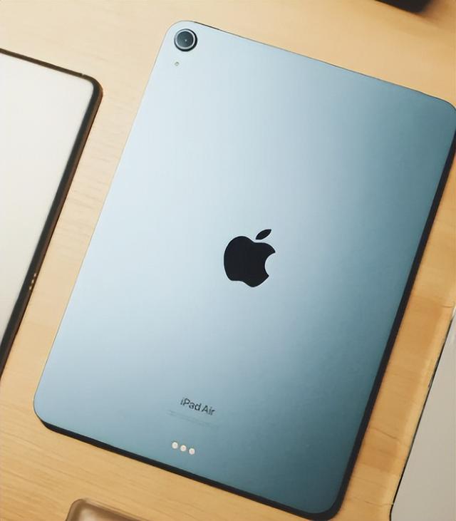 苹果计划年末推出iPad Air 6：搭载M2处理器，可能还是没有高刷