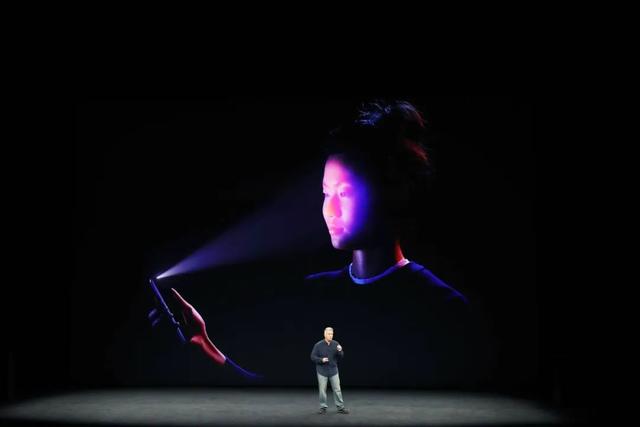 首款全面屏 iPhoneX 彻底宣告淘汰，不支持新系统导致二手大贬值