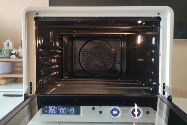 想买烤箱不会选？看看这款功能全面，温度稳定的ACA风炉烤箱