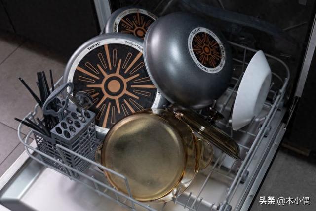 比热风烘干省电一半：海尔CN13自动开门洗碗机深度对比评测