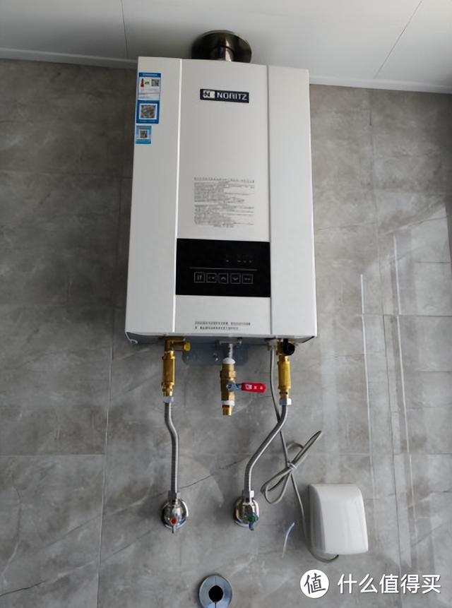 燃气热水器怎么选，水量伺服、旁通混水、零冷水等一文全知晓