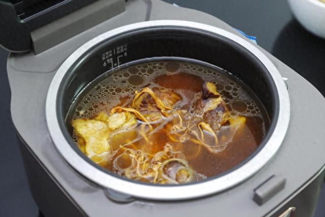 电饭煲新物种，不一样的加热，苏泊尔远红外电饭煲让米饭更香甜