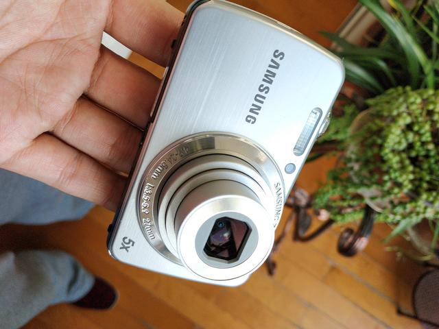 照相大PK：小米max3手机 v.s. 20-40多元数码相机（室内）