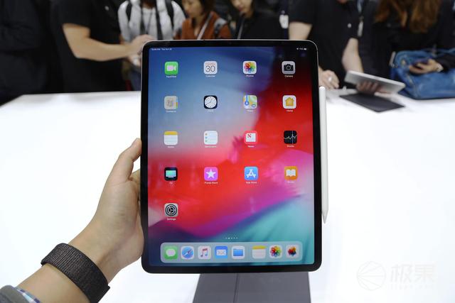 新 iPad Pro 不能关机、重启、截屏？并非功能确实，而是另有玄机