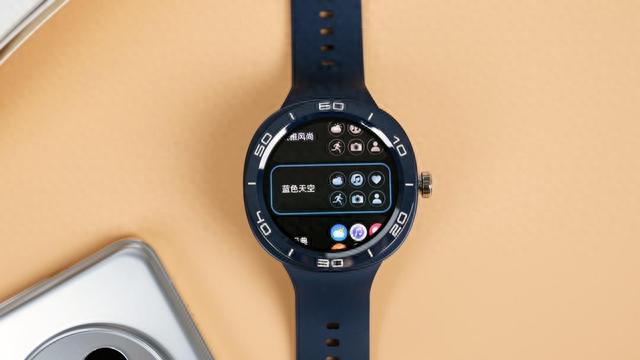 华为WATCH GT Cyber上手体验：智能手表也能玩改装？