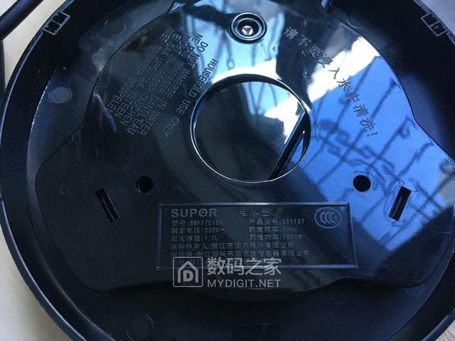 拆苏泊尔SWF17E18A电热水壶，检查烧水不定期跳闸问题
