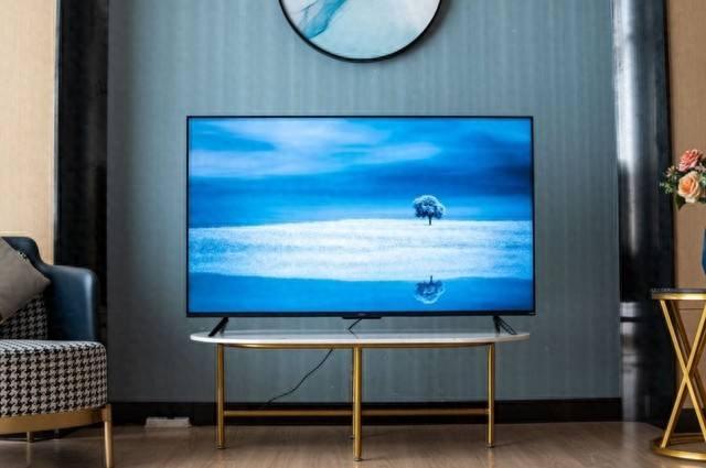 为什么电视要选择OLED屏，OLED与LED电视差别在哪，看完你就懂了