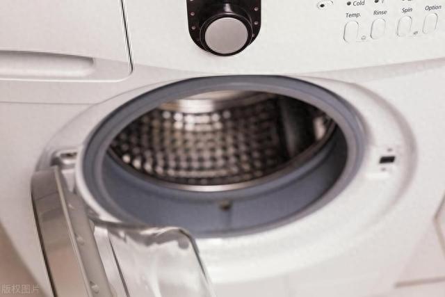 美的洗衣机24小时服务电话美的洗衣机维修师傅电话