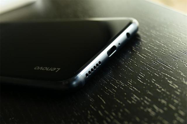 联想Z5s手机评测：性价比超高的全能型千元级旗舰！