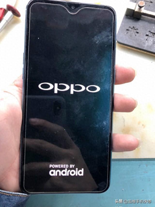 OPPO手机开机10秒奇葩自动关机，修过没修好，原来是这个小件坏了